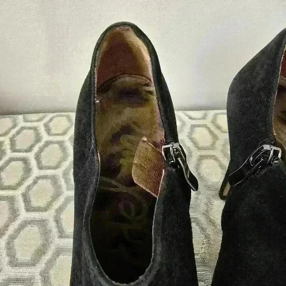 SAM  EDELMAN RIA suede heels - Picture 6 of 12